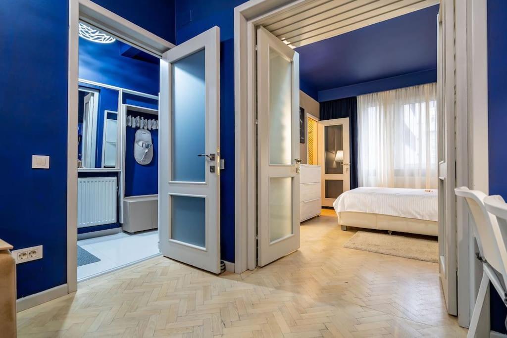 Modern - Central Apartment บูคาเรสต์ ภายนอก รูปภาพ